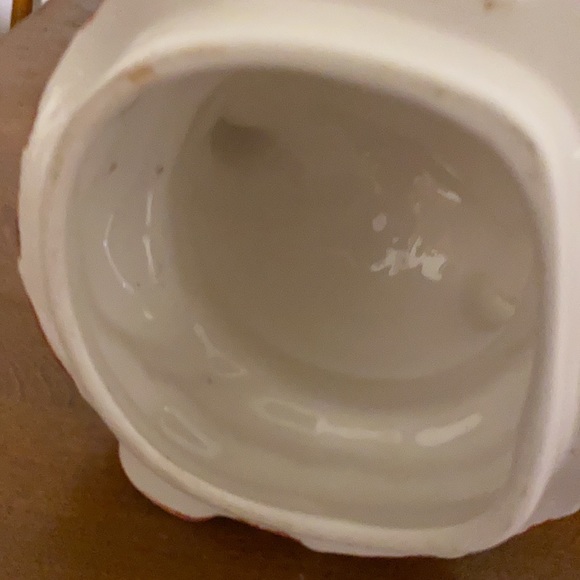 Vintage Polar Bear with Ice Skates & Sun Goggles - Picture 8 of 8